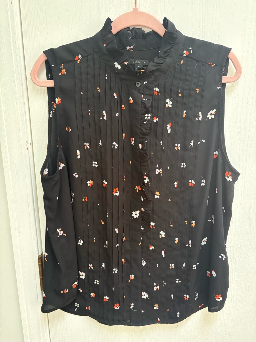 Ann Taylor Black Floral Ruffle-Trim Sleeveless Blouse
